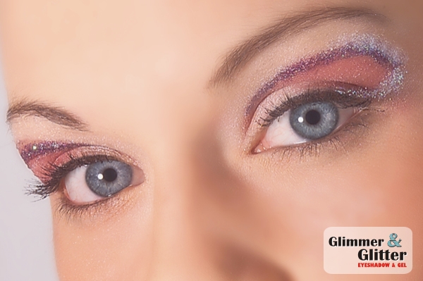 GLIMMER & GLITTER OČNÍ STÍNY lilková - stříbrná - sněhobílá